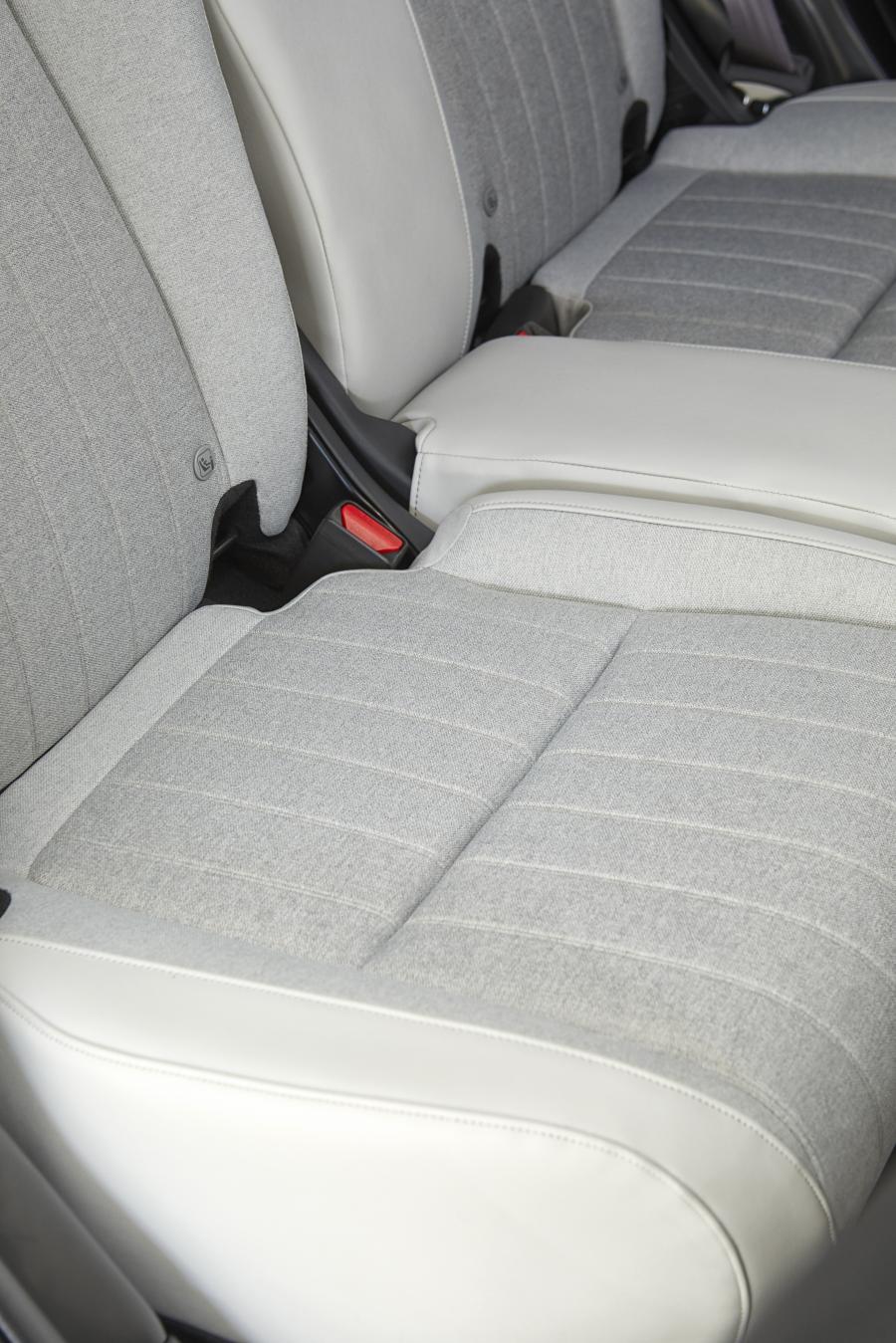 Интерьер Honda Jazz e:HEV 2020 года  (EU) (фото 43 из 44)
